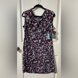 Elegant Sleeveless Dress in Purple and Gray